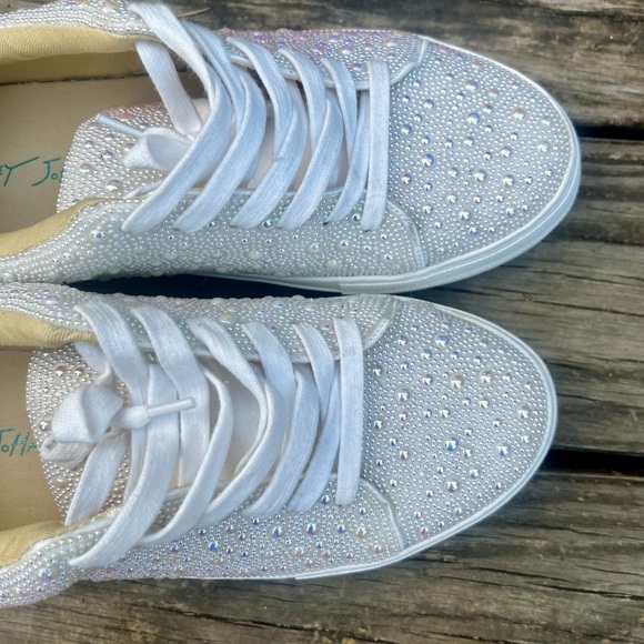 BETSEY JOHNSON WHITE IVORY SPARKLY WOMENS 8.5 M SIDNY SNEAKERS - Picture 6 of 13